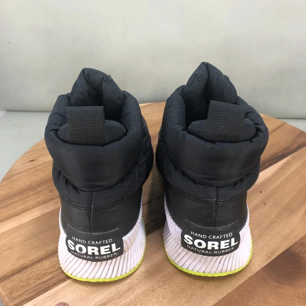 Sorel Out n About III Womens Black Puffer Zip Up Boots Size 8.5